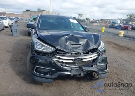 2017 Hyundai Santa Fe Sport 2.4L z USA, uszkodzony, nr VIN 5XYZT3LB4HG435266